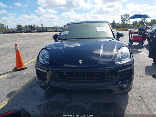 44512072 :رقم المزاد ، WP1AA2A59JLB11135 vin ، 2018 Porsche Macan مزاد بيع
