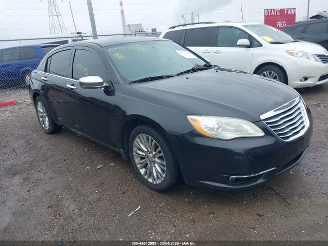 44512093 :رقم المزاد ، 1C3BC2FG7BN517967 vin ، 2011 Chrysler 200 Limited مزاد بيع