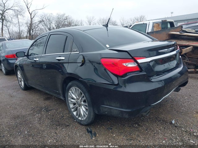 44512093 :رقم المزاد ، 1C3BC2FG7BN517967 vin ، 2011 Chrysler 200 Limited مزاد بيع