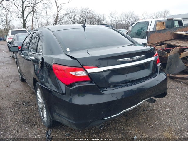 44512093 :رقم المزاد ، 1C3BC2FG7BN517967 vin ، 2011 Chrysler 200 Limited مزاد بيع