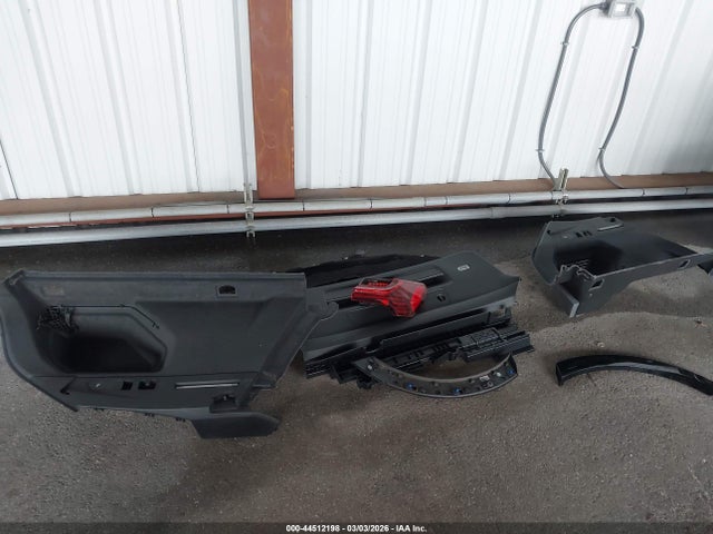 WA1LAAGE6NB025394 Audi E-tron Premium Plus Quattro