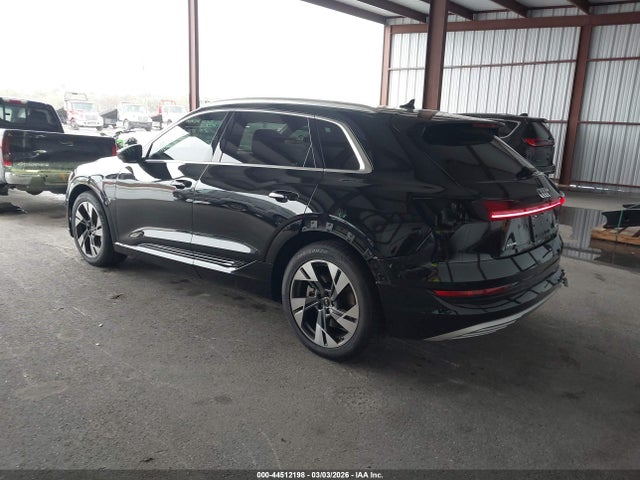 WA1LAAGE6NB025394 Audi E-tron Premium Plus Quattro