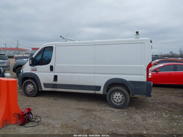44512226 :رقم المزاد ، 3C6TRVAG4EE108672 vin ، 2014 Ram Promaster 1500 Low Roof مزاد بيع