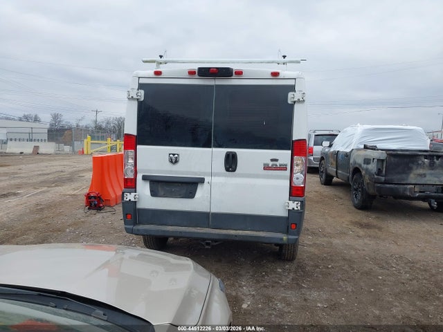 44512226 :رقم المزاد ، 3C6TRVAG4EE108672 vin ، 2014 Ram Promaster 1500 Low Roof مزاد بيع