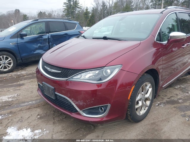 Chrysler Pacifica Limited 2017 2C4RC1GG3HR838063 Image 6