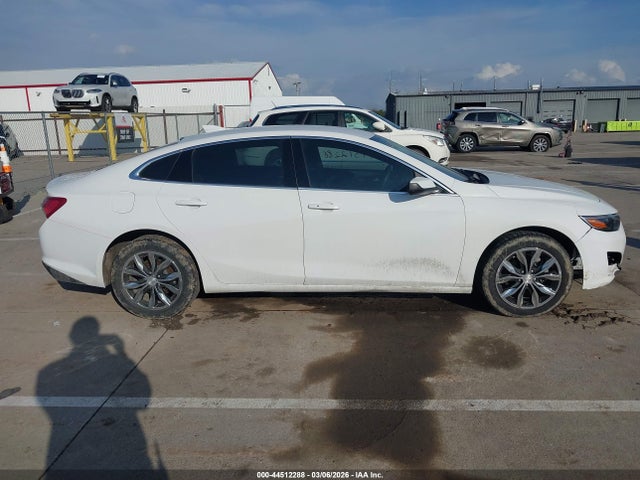 1G1ZD5ST3LF088259 Chevrolet Malibu Fwd Lt