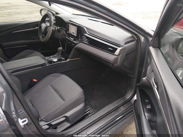 Toyota CAMRY LE 2025 4T1DAACK3SU582278 Image 5