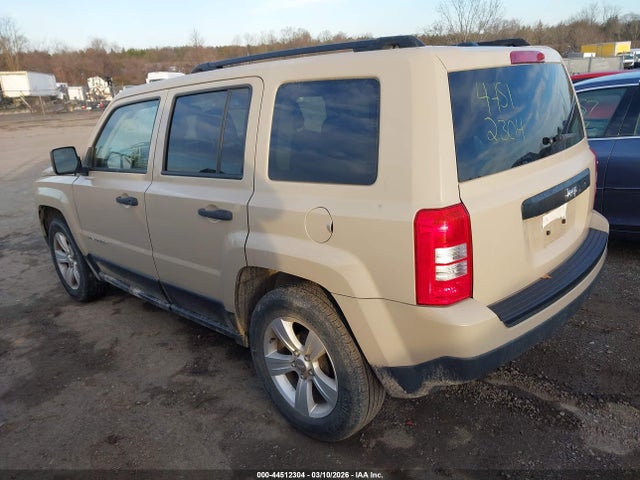 44512304 :رقم المزاد ، 1C4NJPBB0HD141522 vin ، 2017 Jeep Patriot Sport Fwd مزاد بيع