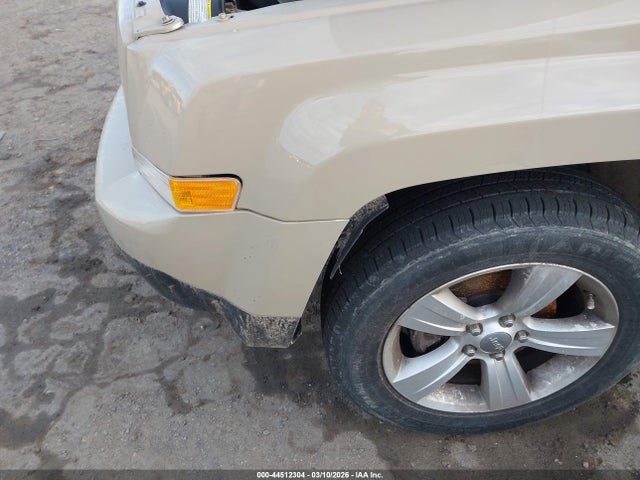 44512304 :رقم المزاد ، 1C4NJPBB0HD141522 vin ، 2017 Jeep Patriot Sport Fwd مزاد بيع