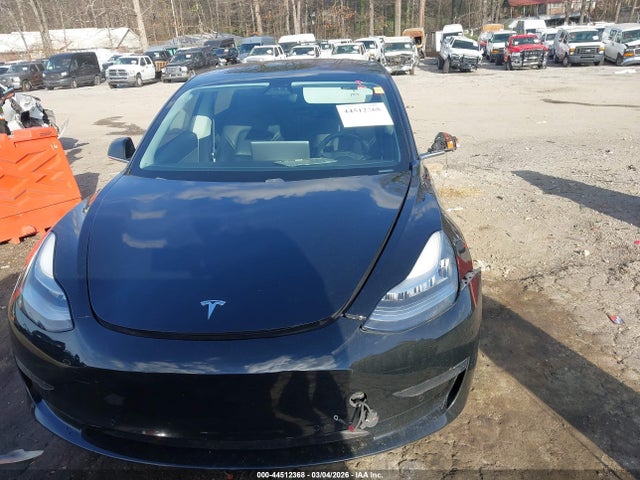 44512368 :رقم المزاد ، 5YJ3E1EA3KF324506 vin ، 2019 Tesla Model 3 Long Range/mid Range/standard Range/standard Range Plus مزاد بيع