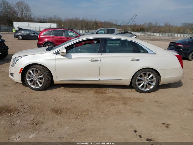 Продаж на аукціоні авто 2014 Cadillac Xts Luxury, vin: 2G61M5S33E9125250, номер лоту: 44512372