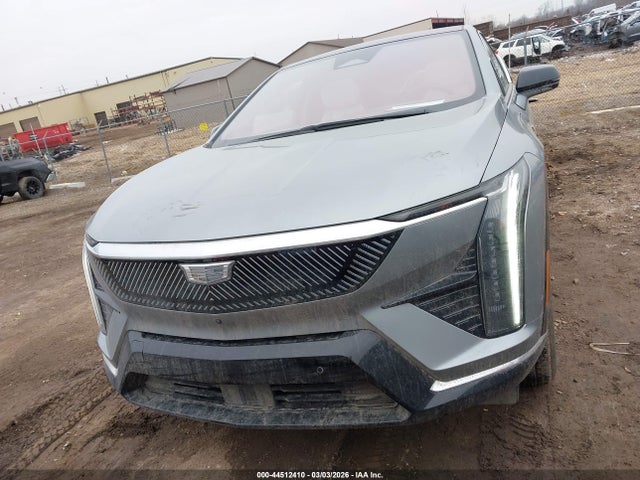 44512410 :رقم المزاد ، 3GYK3BM49TS112103 vin ، 2026 Cadillac Optiq Luxury مزاد بيع