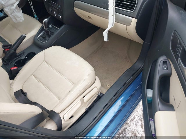 44512419 :رقم المزاد ، 3VWD67AJ4GM347903 vin ، 2016 Volkswagen Jetta 1.4t Se مزاد بيع
