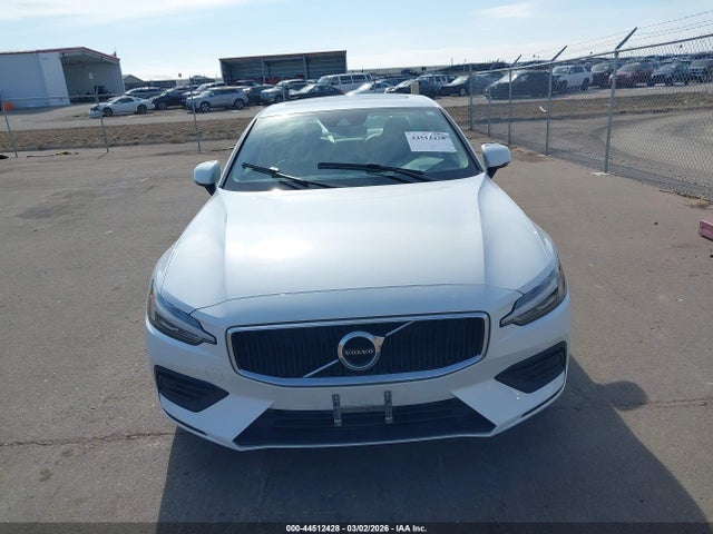 Aukcja sprzedaży 2019 Volvo S60 T5 Momentum, vin: 7JR102FK2KG018035, numer aukcji: 44512428