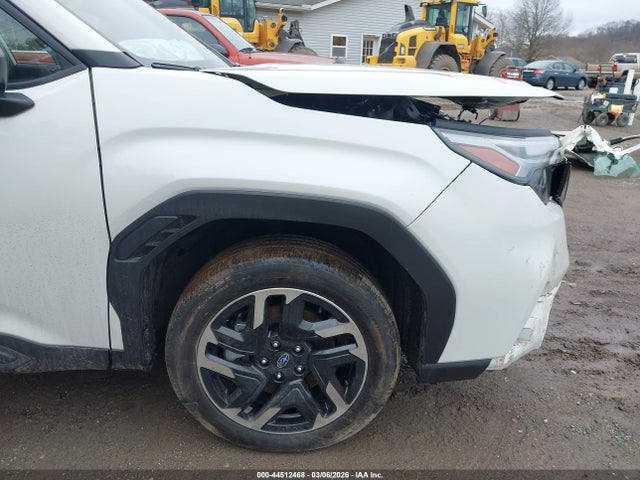 44512468 :رقم المزاد ، JF2SLDNC9SH507284 vin ، 2025 Subaru Forester Limited مزاد بيع