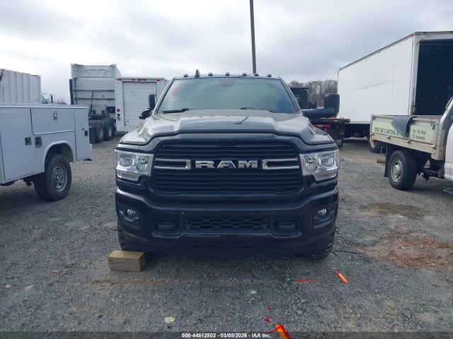44512502 :رقم المزاد ، 3C63RRHL4MG617688 vin ، 2021 Ram 3500 Big Horn  4x4 8' Box مزاد بيع