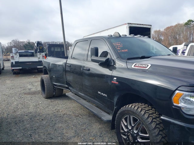 44512502 :رقم المزاد ، 3C63RRHL4MG617688 vin ، 2021 Ram 3500 Big Horn  4x4 8' Box مزاد بيع