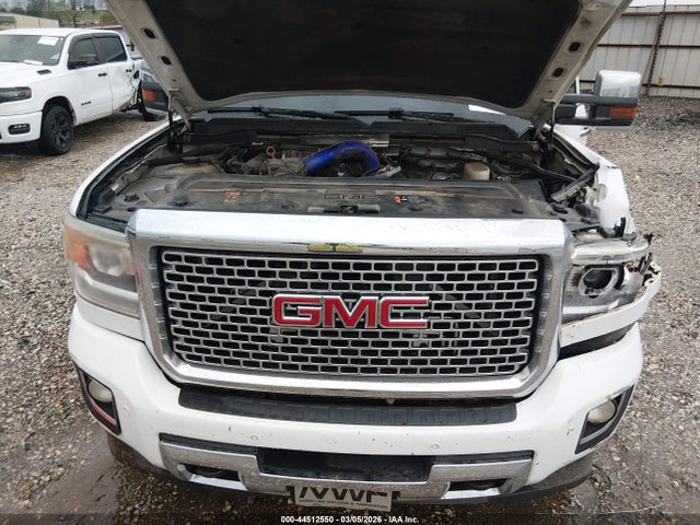 44512550 :رقم المزاد ، 1GT120E86FF554274 vin ، 2015 Gmc Sierra 2500hd Denali مزاد بيع
