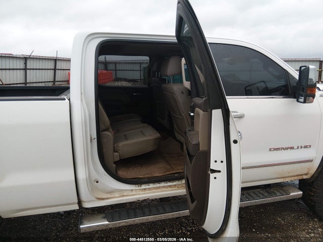 44512550 :رقم المزاد ، 1GT120E86FF554274 vin ، 2015 Gmc Sierra 2500hd Denali مزاد بيع