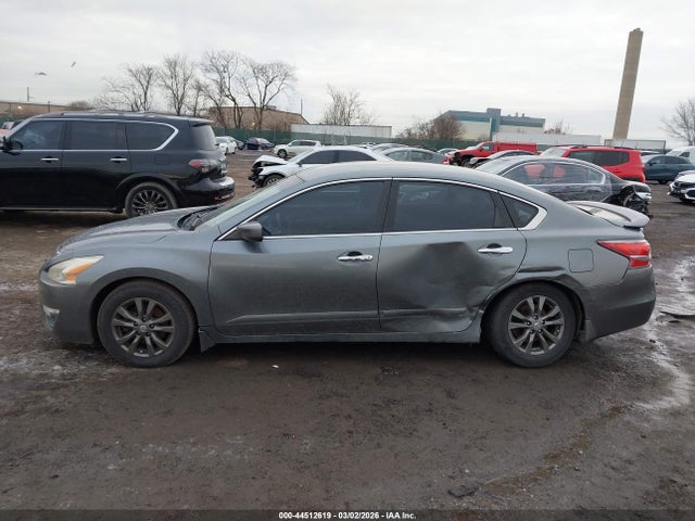 Nissan Altima 2.5 S 2015 1N4AL3AP1FC226375 Image 14