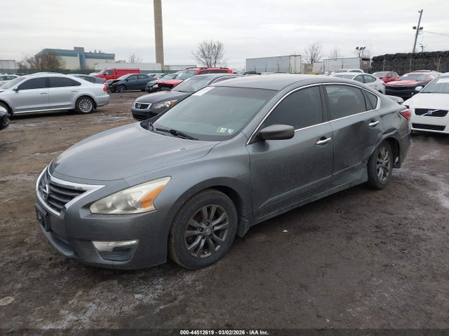 Nissan Altima 2.5 S 2015 1N4AL3AP1FC226375 Image 2