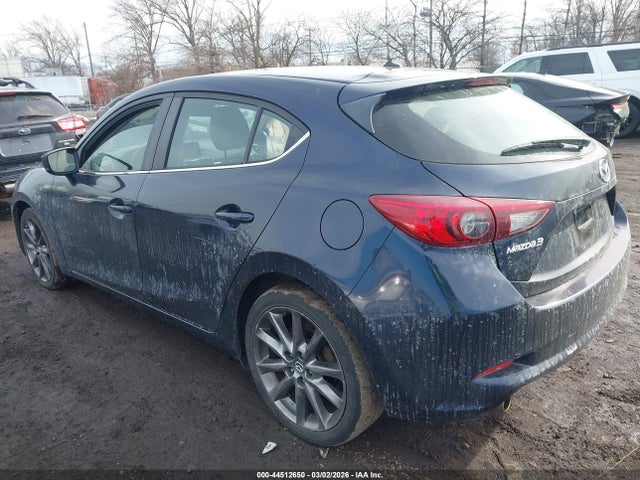 Продаж на аукціоні авто 2018 Mazda Mazda3 Touring, vin: 3MZBN1L39JM209691, номер лоту: 44512650