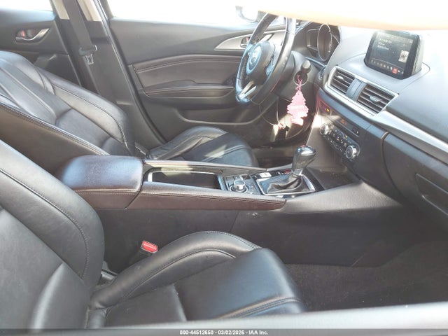 Продаж на аукціоні авто 2018 Mazda Mazda3 Touring, vin: 3MZBN1L39JM209691, номер лоту: 44512650