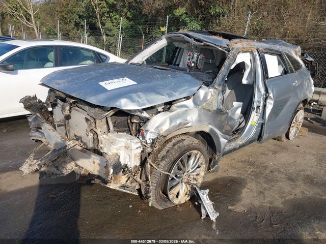 2022 TOYOTA HIGHLANDER 5TDFZRAH9NS126516 Photo 1