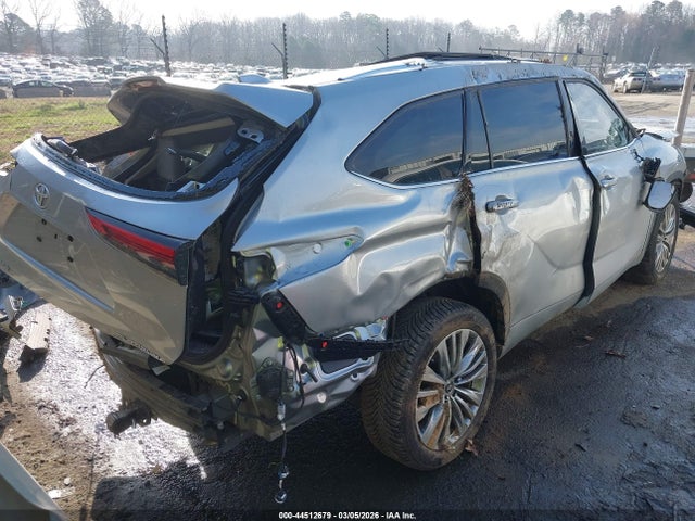 2022 TOYOTA HIGHLANDER 5TDFZRAH9NS126516 Photo 3