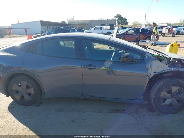 Toyota Prius Le 2025 JTDACAAU3S3059113 Image 14