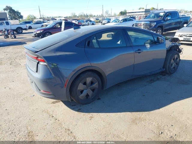 Toyota Prius Le 2025 JTDACAAU3S3059113 Image 4