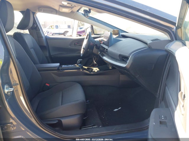 Toyota Prius Le 2025 JTDACAAU3S3059113 Image 5