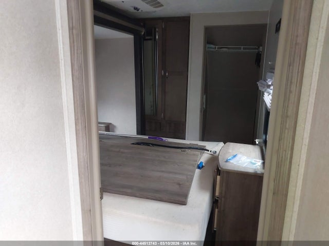44512743 :رقم المزاد ، 4X4TPUG29LP081190 vin ، 2020 Forest River Puma مزاد بيع