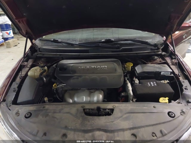 Продажа на аукционе авто 2015 Chrysler 200 Limited, vin: 1C3CCCAB7FN526812, номер лота: 44512769