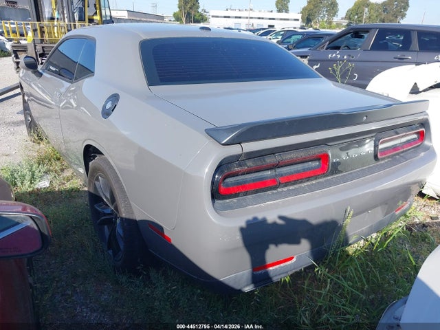 2018 DODGE CHALLENGER 2C3CDZBT8JH124077 Photo 2