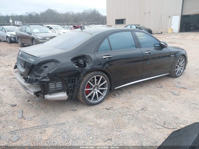2016 MERCEDES-BENZ AMG S 63 WDDUG7JB3GA217896 Photo 3