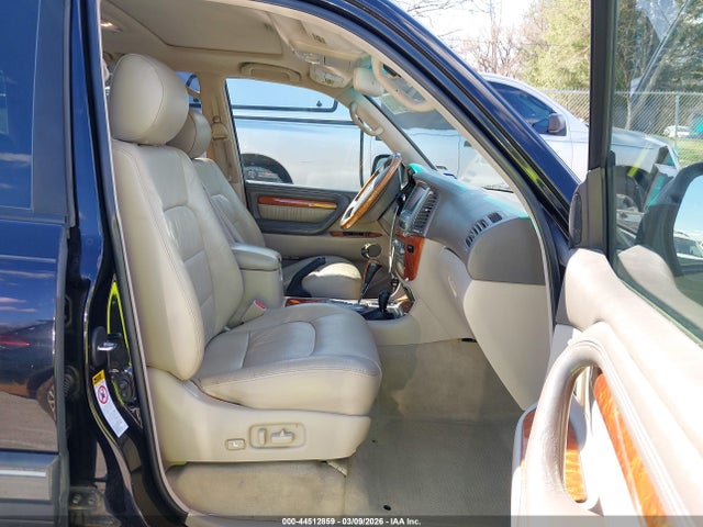 2004 Lexus Lx 470 მანქანა იყიდება აუქციონზე, vin: JTJHT00W543548348, აუქციონის ნომერი: 44512859