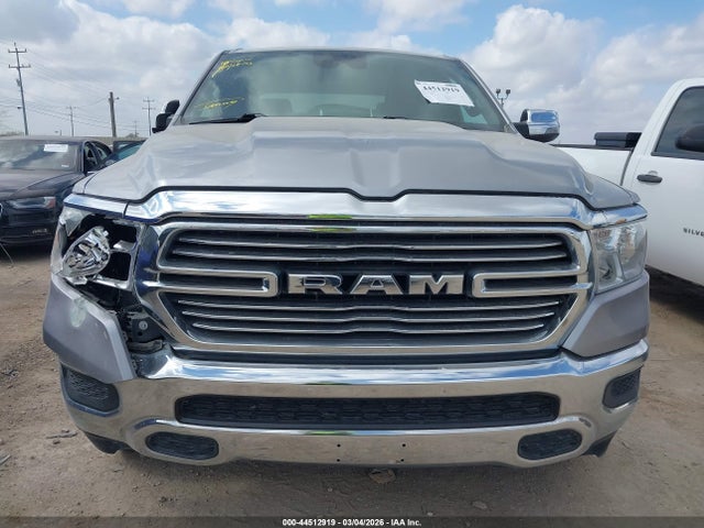 1C6RREJT8RN218584 RAM 1500 Laramie 4x2 5&#039;7 Box