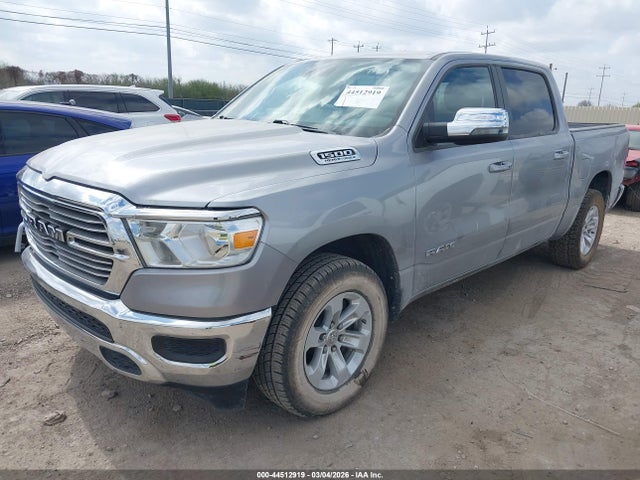 1C6RREJT8RN218584 RAM 1500 Laramie 4x2 5&#039;7 Box