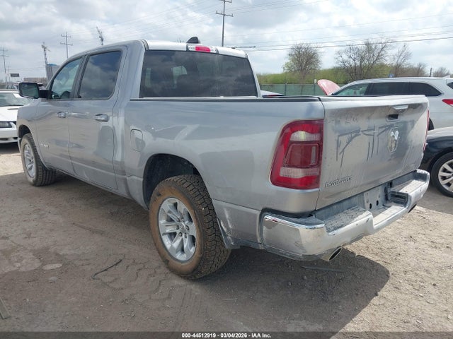 1C6RREJT8RN218584 RAM 1500 Laramie 4x2 5&#039;7 Box