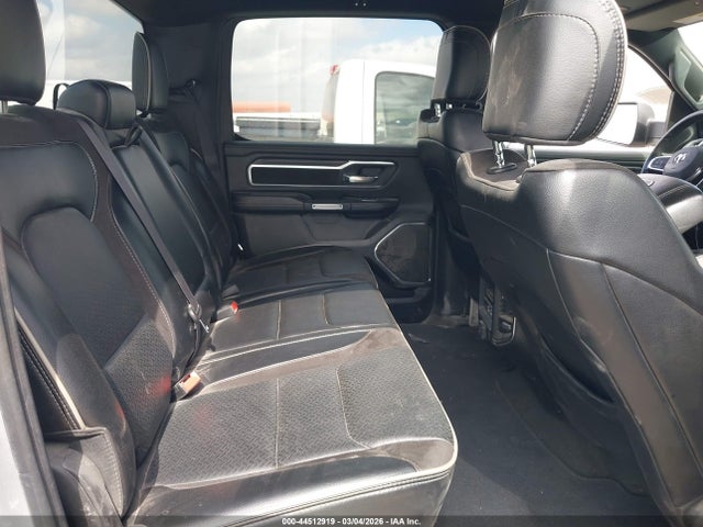1C6RREJT8RN218584 RAM 1500 Laramie 4x2 5&#039;7 Box