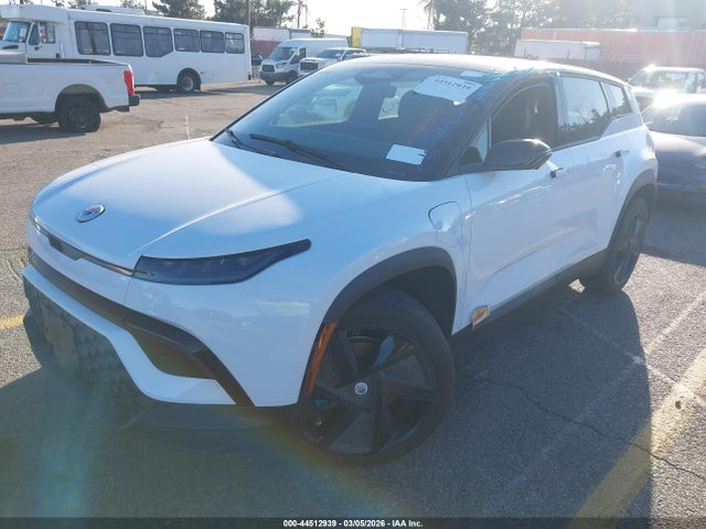 Fisker Ocean One 2023 VCF1ZBU23PG003719 Image 2