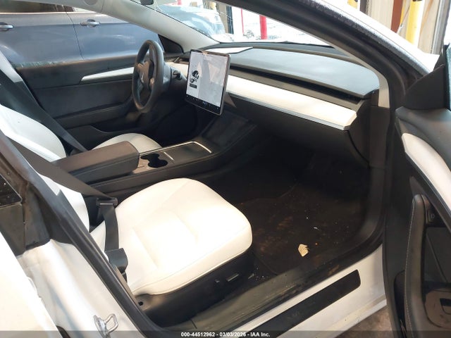 Продаж на аукціоні авто 2021 Tesla Model 3 Standard Range Plus Rear-wheel Drive, vin: 5YJ3E1EAXMF087063, номер лоту: 44512962