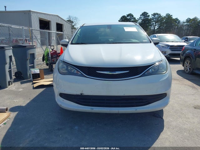 44513056 :رقم المزاد ، 2C4RC1CGXJR158561 vin ، 2018 Chrysler Pacifica Lx مزاد بيع