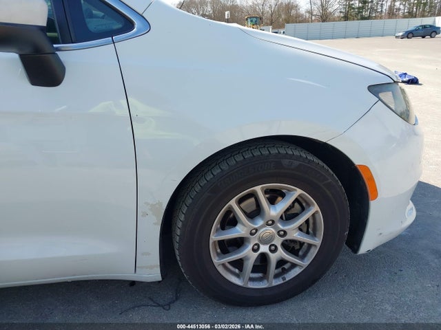 44513056 :رقم المزاد ، 2C4RC1CGXJR158561 vin ، 2018 Chrysler Pacifica Lx مزاد بيع