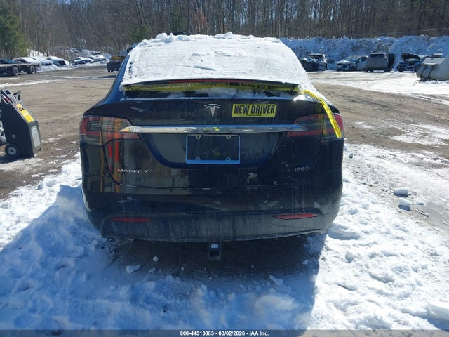 44513083 :رقم المزاد ، 5YJXCAE21JF102397 vin ، 2018 Tesla Model X 100d/75d/p100d مزاد بيع