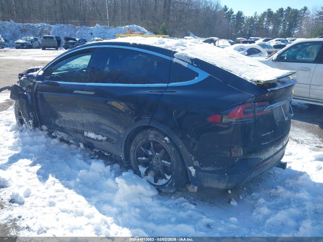 44513083 :رقم المزاد ، 5YJXCAE21JF102397 vin ، 2018 Tesla Model X 100d/75d/p100d مزاد بيع