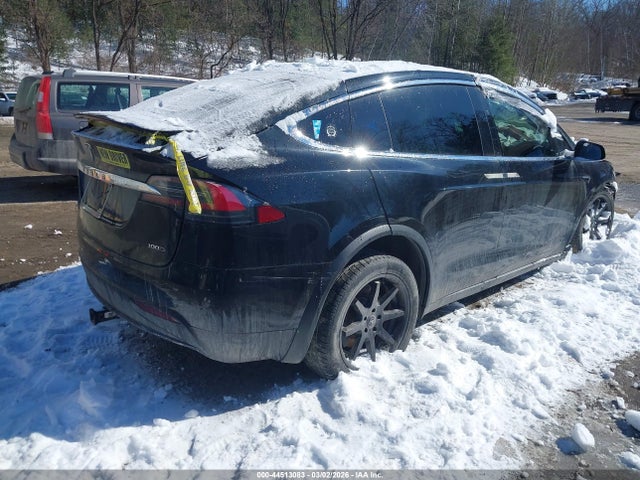 44513083 :رقم المزاد ، 5YJXCAE21JF102397 vin ، 2018 Tesla Model X 100d/75d/p100d مزاد بيع