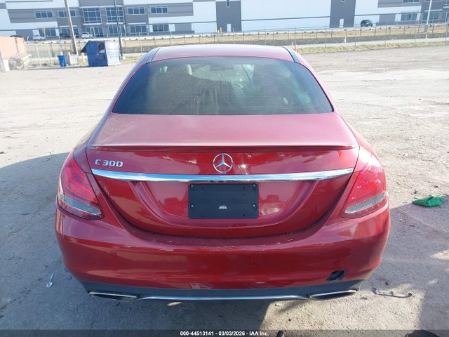 2018 Mercedes-benz C 300 მანქანა იყიდება აუქციონზე, vin: 55SWF4JB7JU248070, აუქციონის ნომერი: 44513141