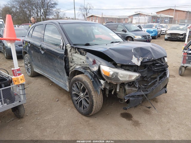 2018 MITSUBISHI OUTLANDER SPORT JA4AP3AW9JZ011638 Photo 0